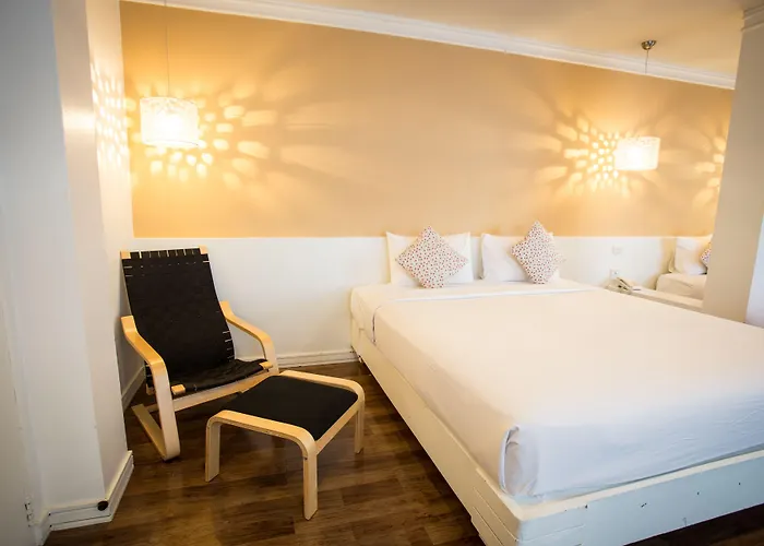 First House Hotel 3*