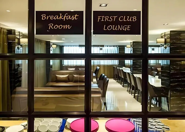 First House Hotel